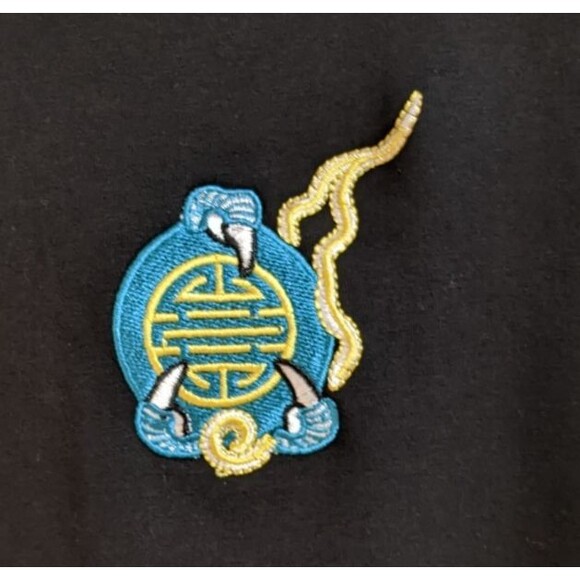 NWOT~Japanese Clothing Blue Dragon Embroidered Hoodie Size Large - Picture 3 of 11